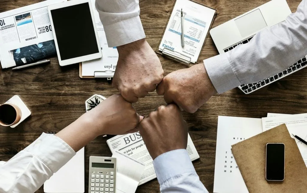 ¿Cómo mejorar la toma de decisiones en una empresa?