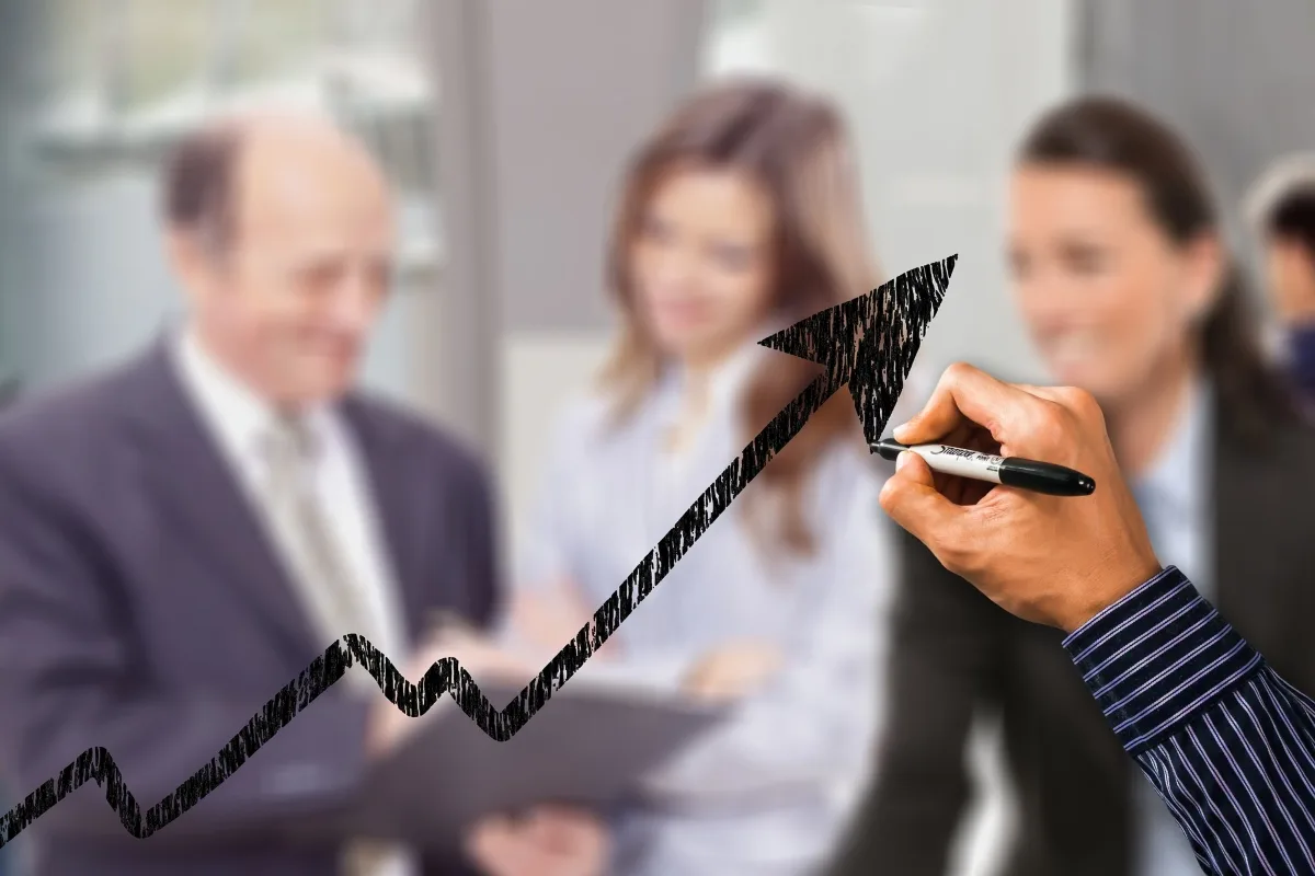 ¿Cuáles son las etapas del crecimiento empresarial?